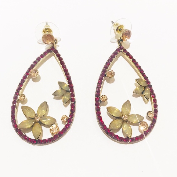 Unique red and gold floral dangling earrings - Picture 4 of 7